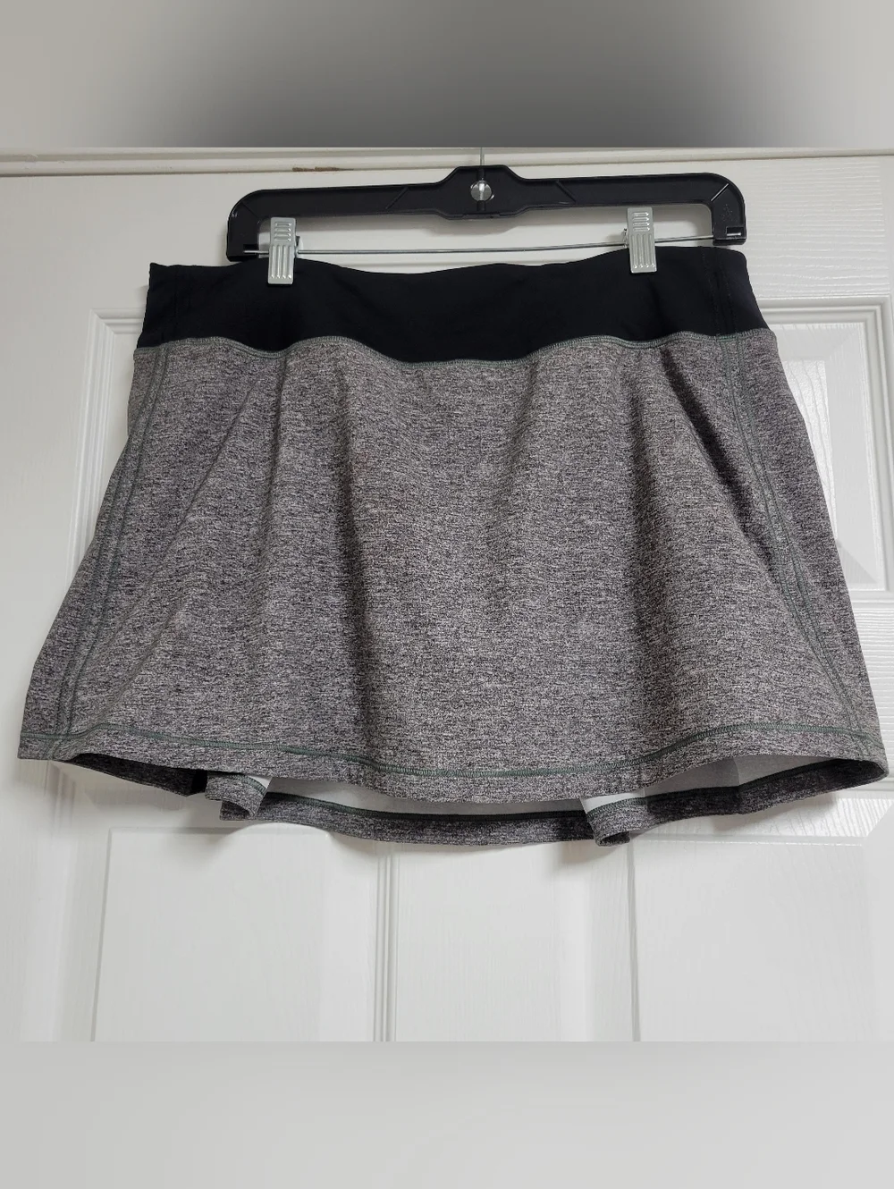 lululemon Pace Rival Skirt With Shorts Heather Gray Black Size 10 Tall.